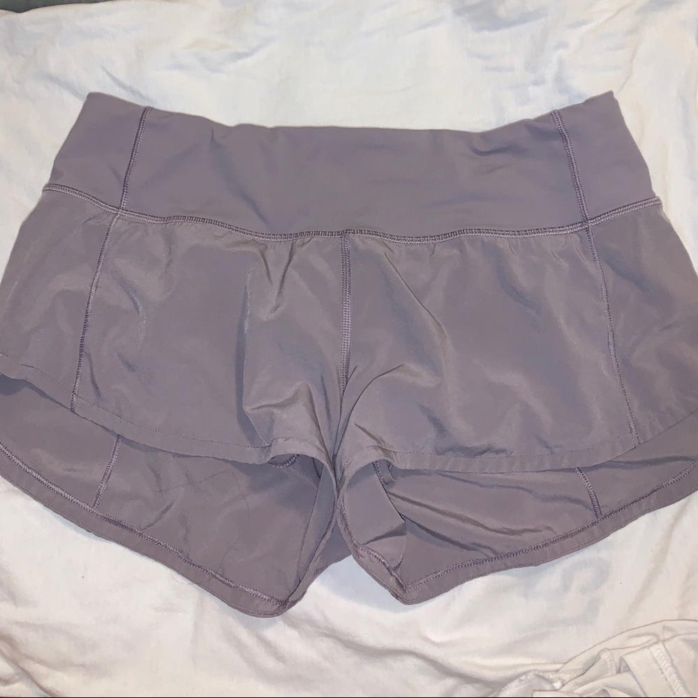 Lululemon short Lilac sz 4